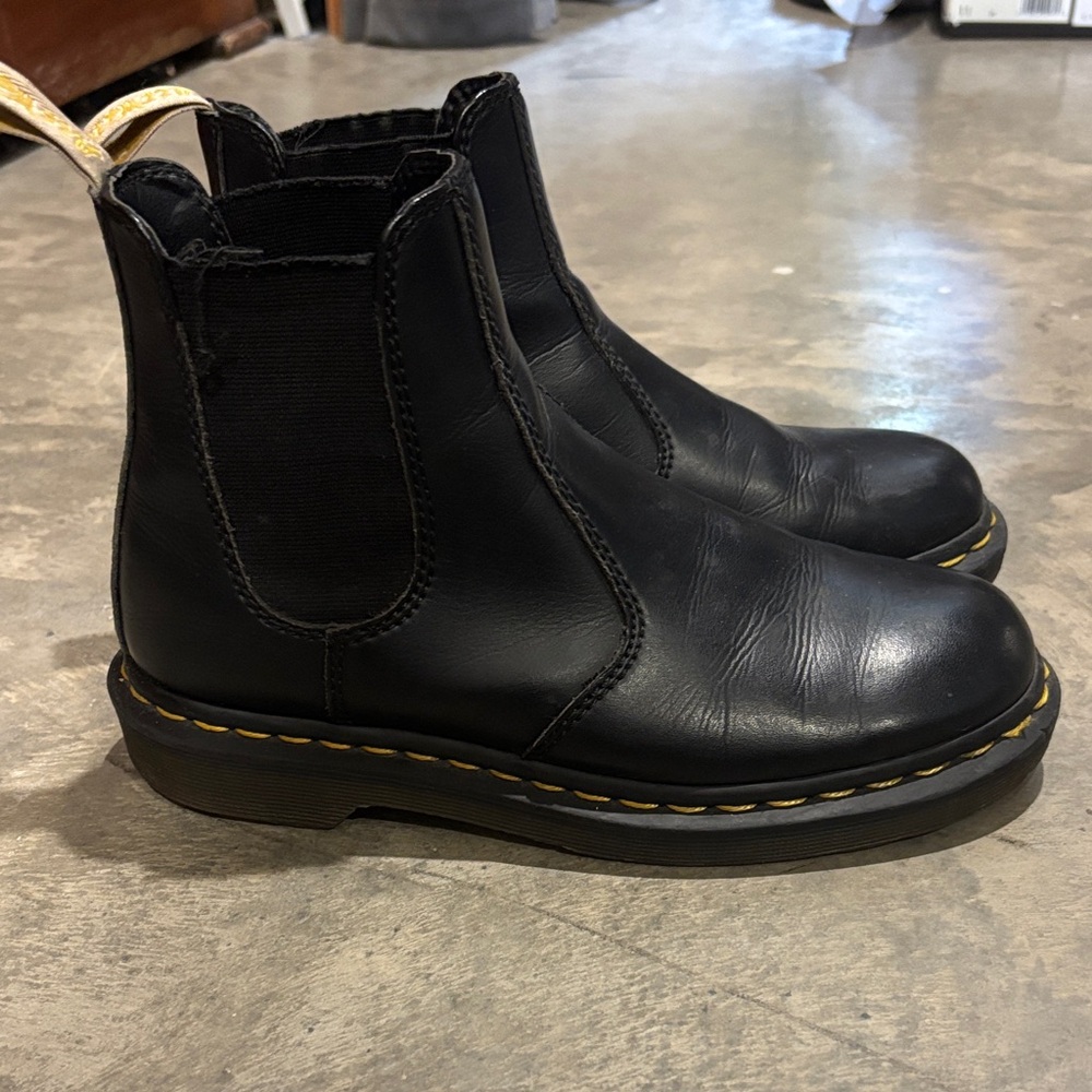 Dr. Martens women’s Chelsea boot